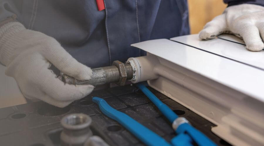 Burst Pipe Repair in Garden City, IA
